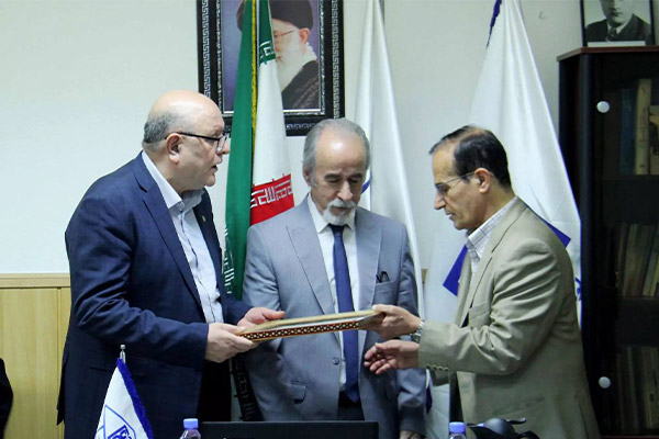 بهترین جراح بینی تهران - دکتر رزم پا - razmpa.com